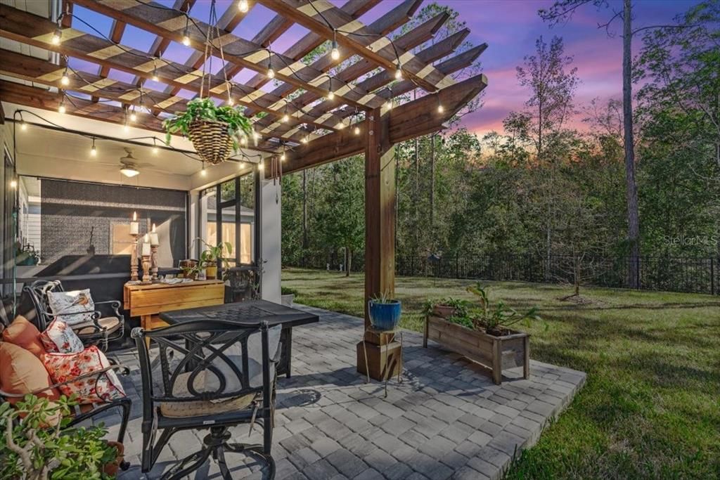 For Sale: $374,900 (2 beds, 2 baths, 1543 Square Feet)