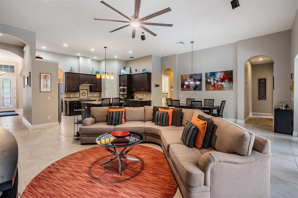 Active With Contract: $649,900 (4 beds, 3 baths, 2837 Square Feet)