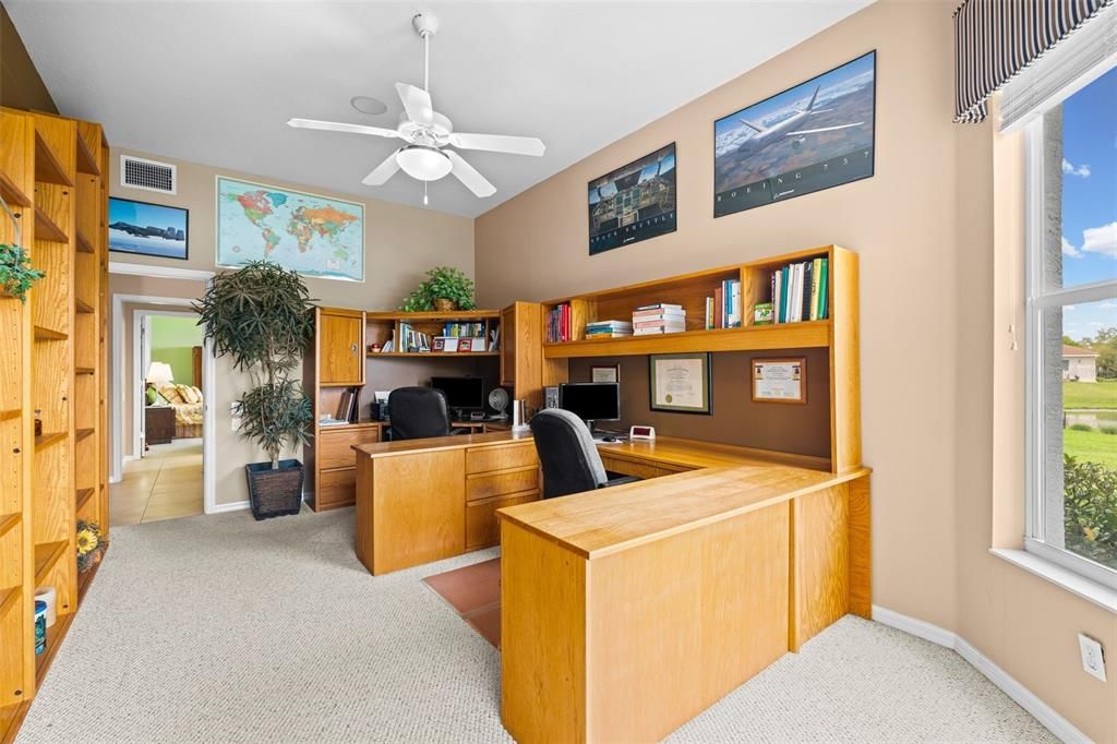 Activo con contrato: $1,200,000 (4 camas, 3 baños, 4079 Pies cuadrados)