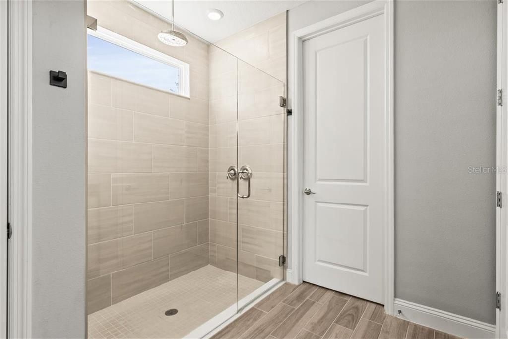 For Sale: $418,900 (2 beds, 2 baths, 1710 Square Feet)