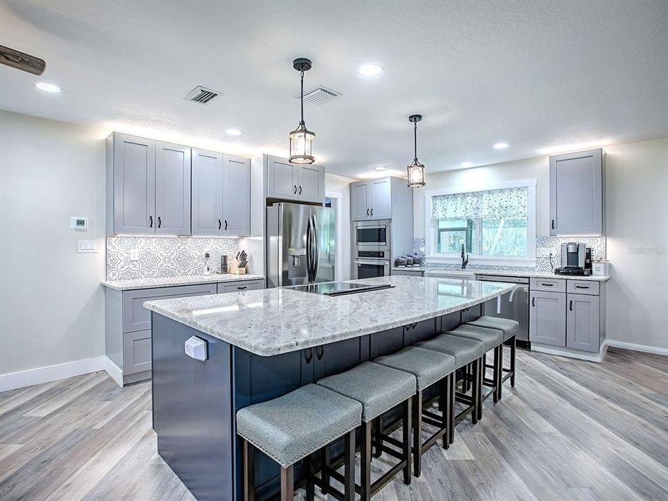 На продажу: $744,000 (4 спален, 3 ванн, 2007 Квадратных фут)