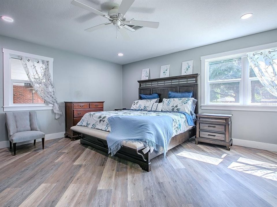 На продажу: $744,000 (4 спален, 3 ванн, 2007 Квадратных фут)