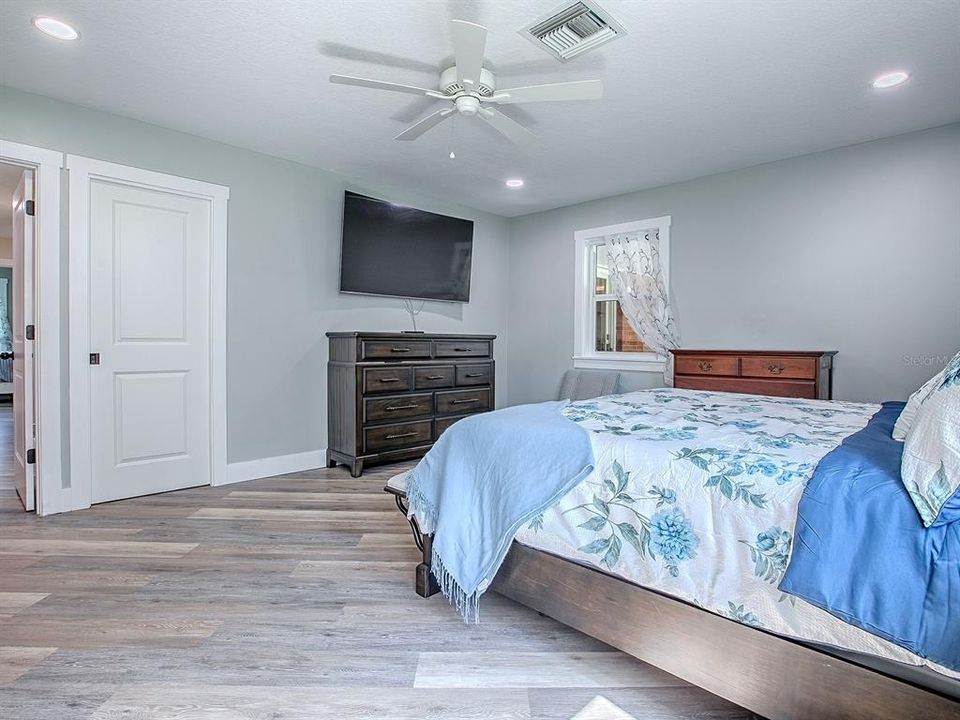 На продажу: $744,000 (4 спален, 3 ванн, 2007 Квадратных фут)