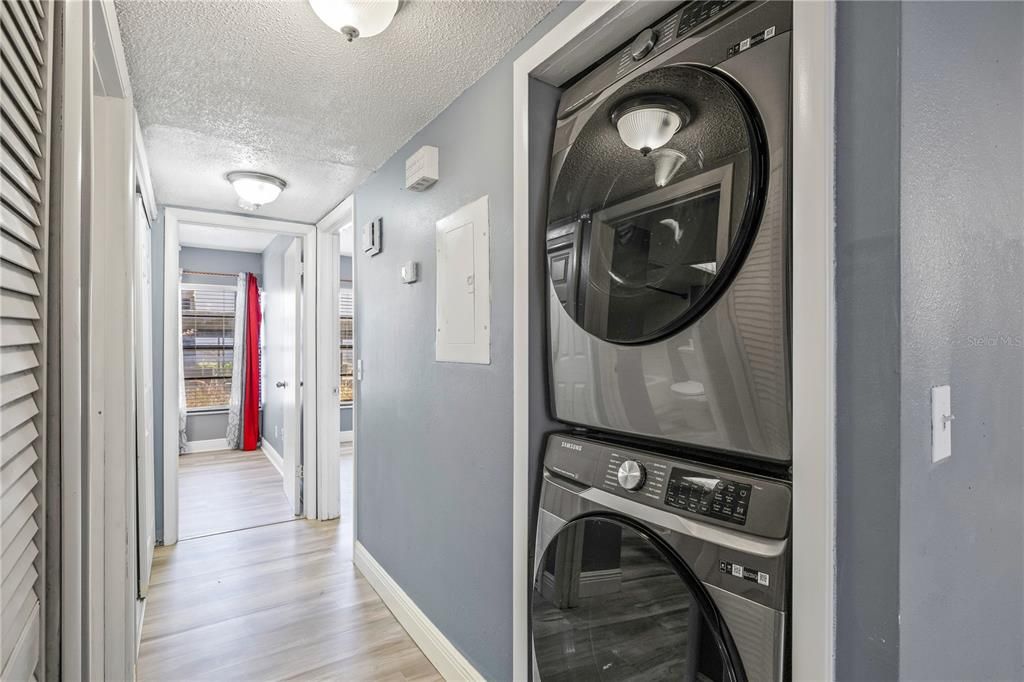 Activo con contrato: $137,900 (2 camas, 2 baños, 1191 Pies cuadrados)