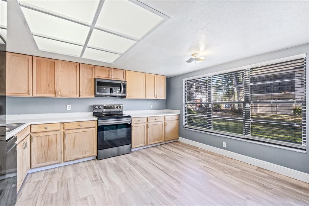 Activo con contrato: $137,900 (2 camas, 2 baños, 1191 Pies cuadrados)