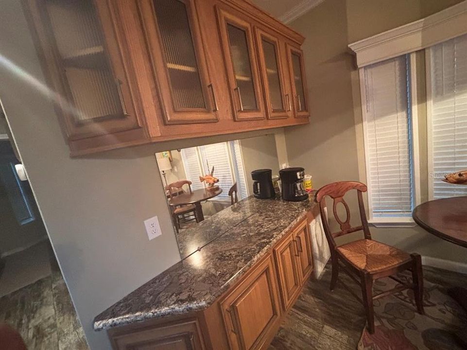 For Sale: $133,000 (1 beds, 1 baths, 518 Square Feet)