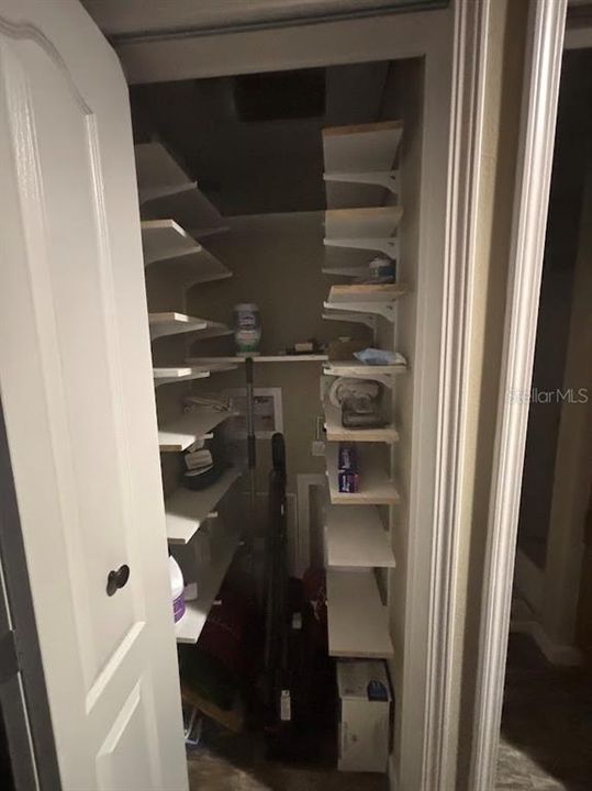 For Sale: $133,000 (1 beds, 1 baths, 518 Square Feet)