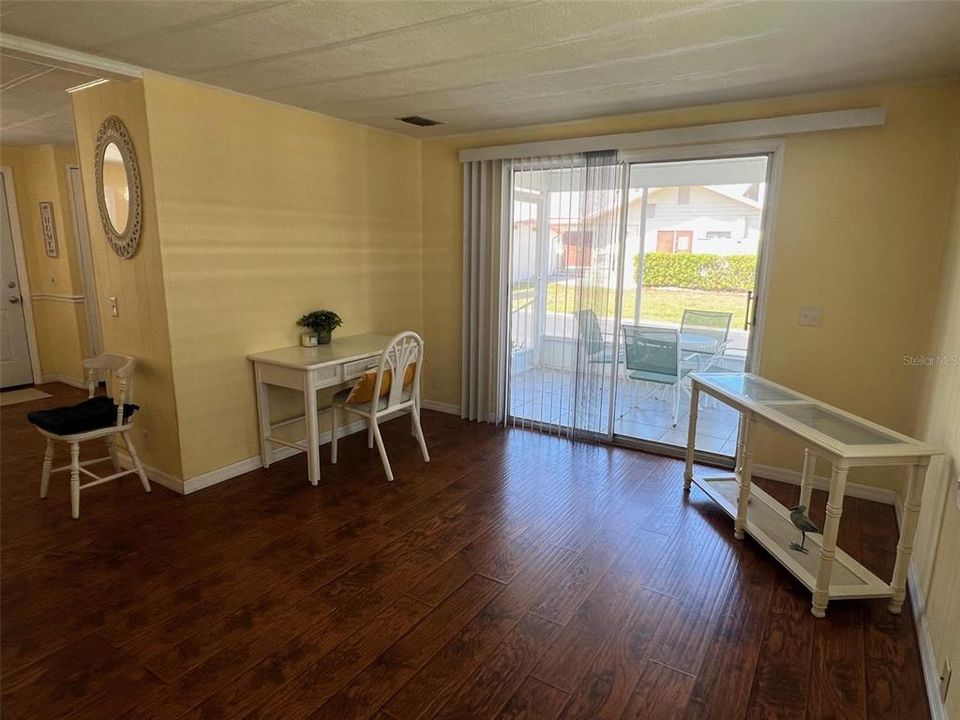 Active With Contract: $78,000 (2 beds, 2 baths, 912 Square Feet)