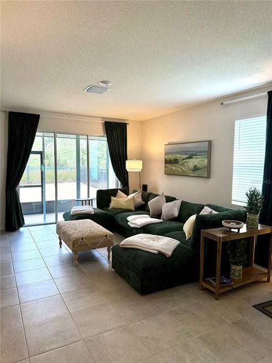 En Renta: $4,500 (3 camas, 2 baños, 1552 Pies cuadrados)