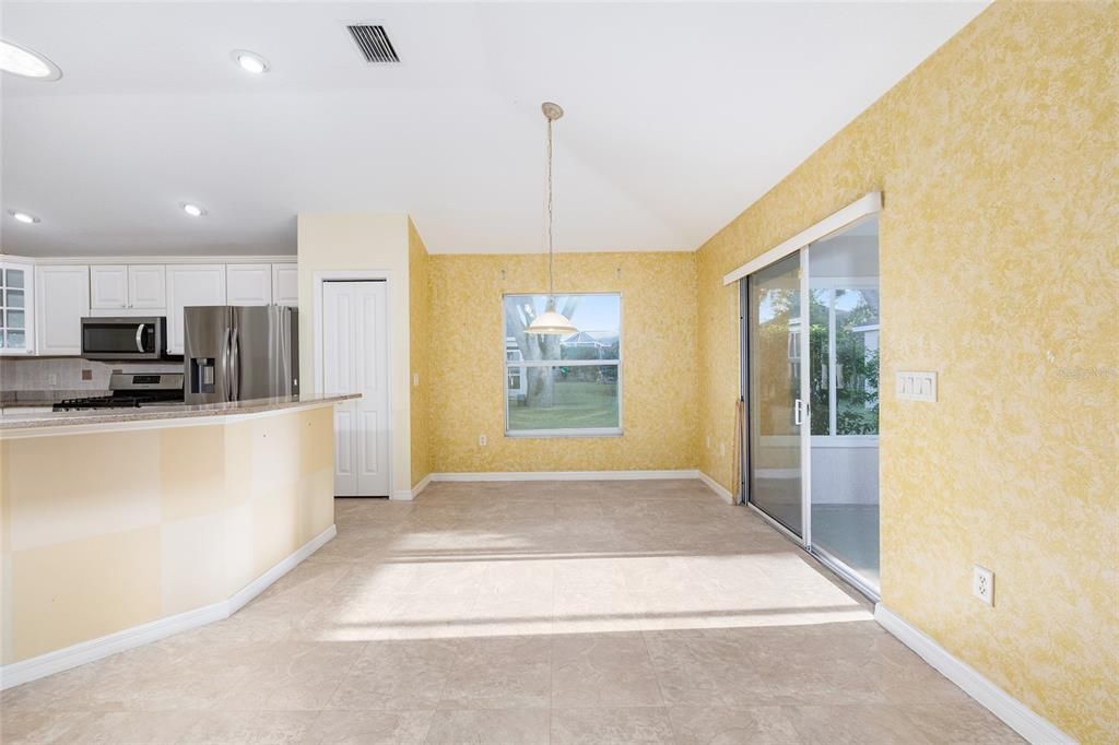 Active With Contract: $399,999 (3 beds, 2 baths, 2088 Square Feet)