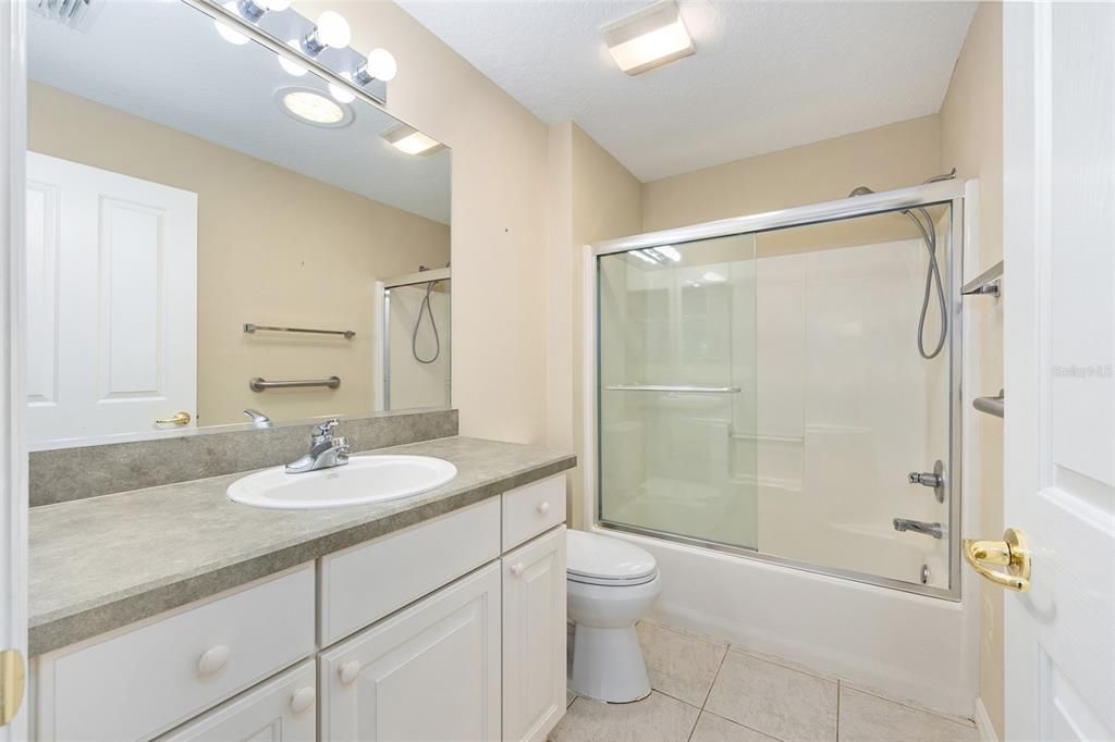 Active With Contract: $399,999 (3 beds, 2 baths, 2088 Square Feet)