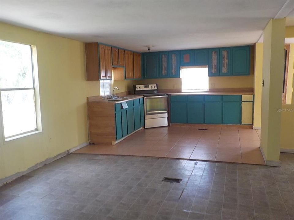 На продажу: $179,000 (3 спален, 2 ванн, 1344 Квадратных фут)