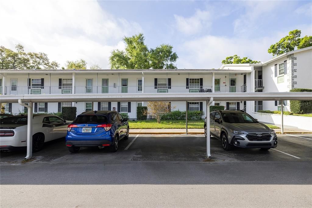 Active With Contract: $159,900 (2 beds, 2 baths, 970 Square Feet)
