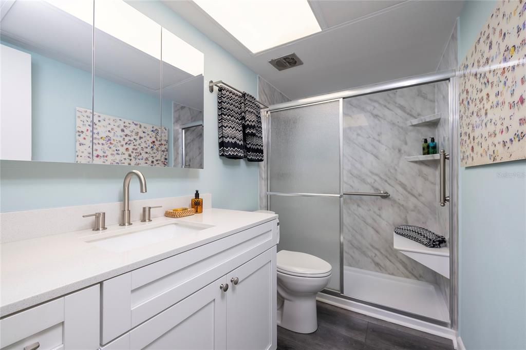 Active With Contract: $159,900 (2 beds, 2 baths, 970 Square Feet)