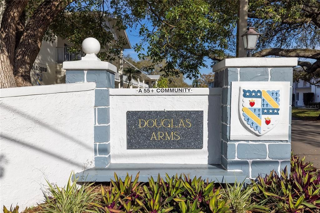 Active With Contract: $159,900 (2 beds, 2 baths, 970 Square Feet)