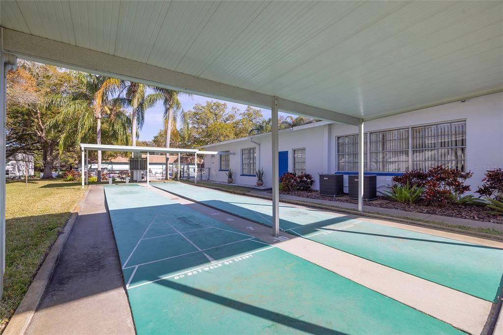 Active With Contract: $159,900 (2 beds, 2 baths, 970 Square Feet)