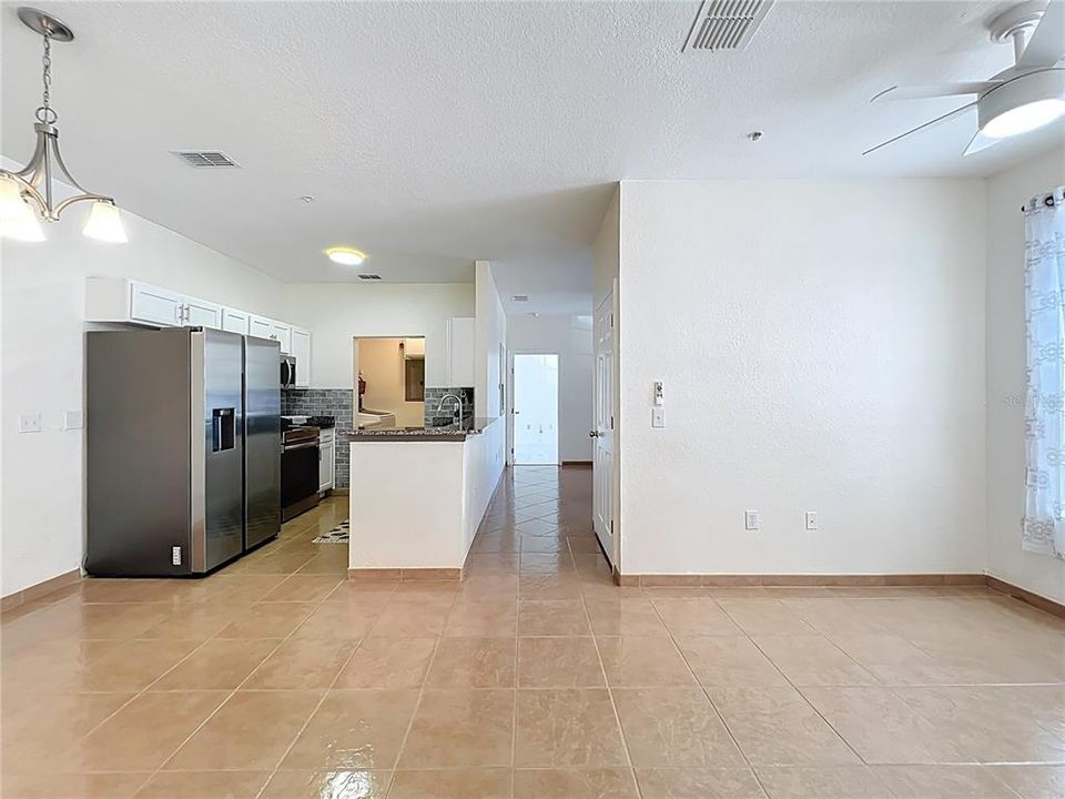 Active With Contract: $225,000 (3 beds, 2 baths, 1282 Square Feet)