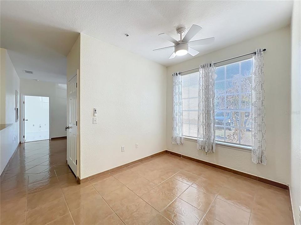 Active With Contract: $225,000 (3 beds, 2 baths, 1282 Square Feet)