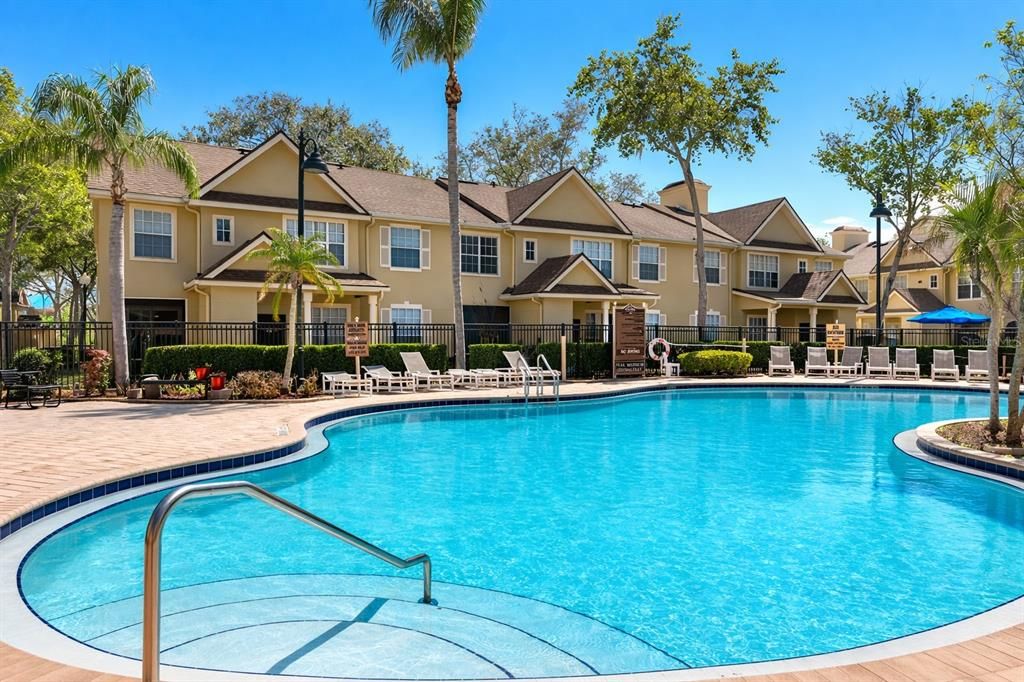 Active With Contract: $225,000 (3 beds, 2 baths, 1282 Square Feet)