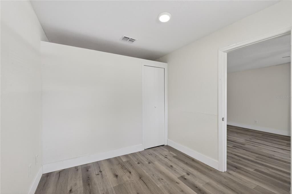 Activo con contrato: $269,000 (3 camas, 2 baños, 918 Pies cuadrados)
