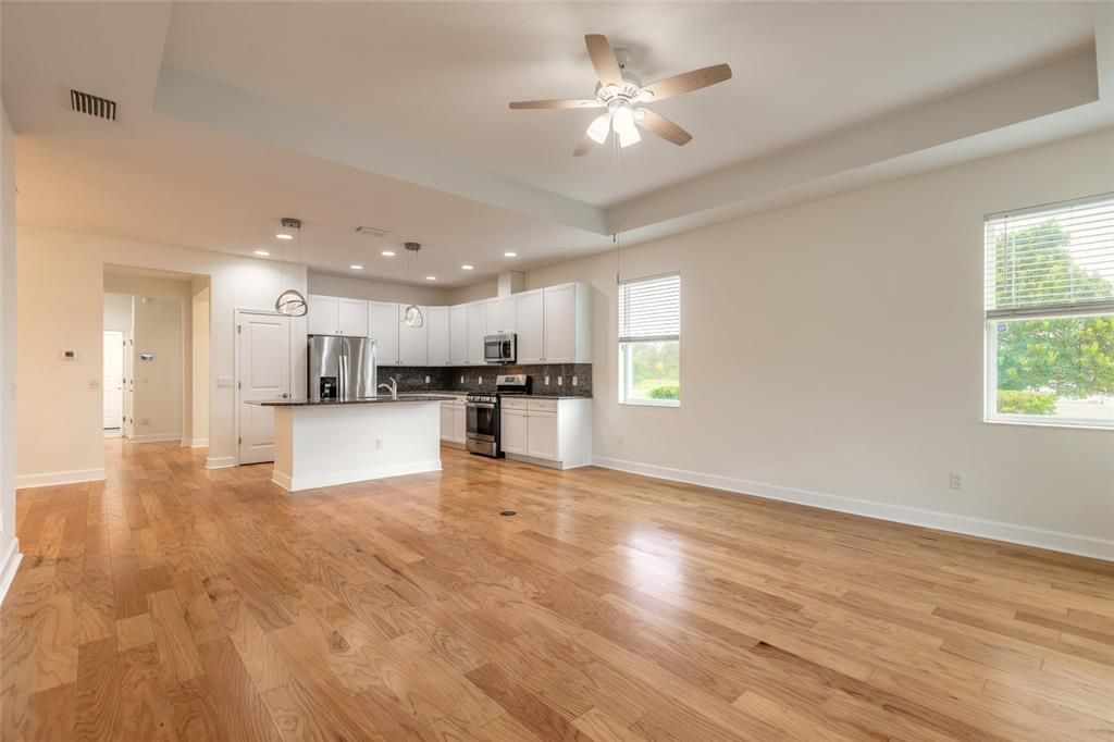 Active With Contract: $445,000 (2 beds, 2 baths, 1608 Square Feet)