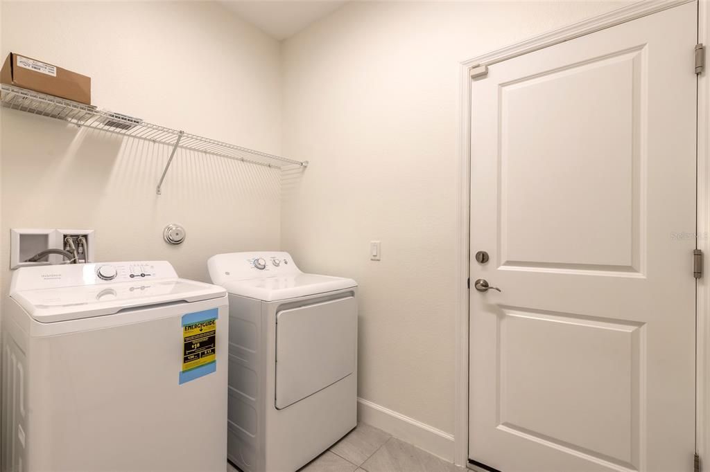 Active With Contract: $445,000 (2 beds, 2 baths, 1608 Square Feet)