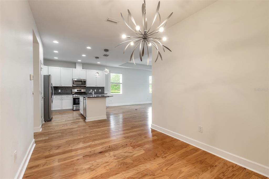 Active With Contract: $445,000 (2 beds, 2 baths, 1608 Square Feet)