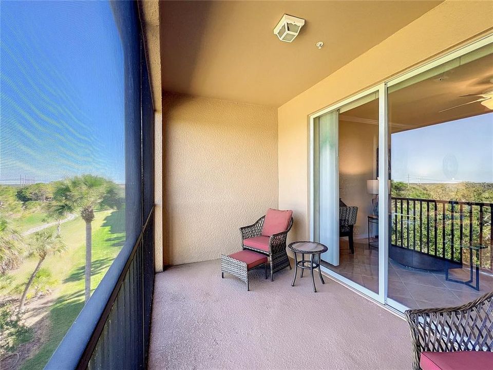 For Rent: $2,100 (2 beds, 2 baths, 1121 Square Feet)