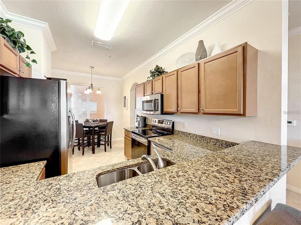 For Rent: $2,100 (2 beds, 2 baths, 1121 Square Feet)
