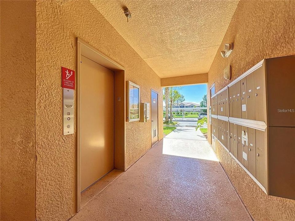 For Rent: $2,100 (2 beds, 2 baths, 1121 Square Feet)
