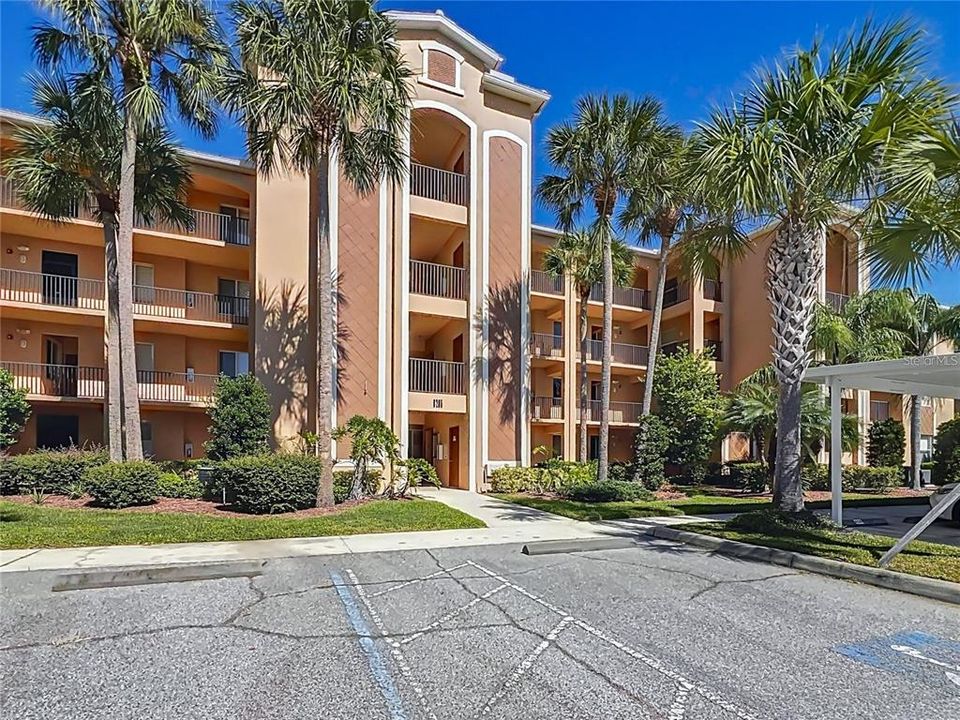 For Rent: $2,100 (2 beds, 2 baths, 1121 Square Feet)