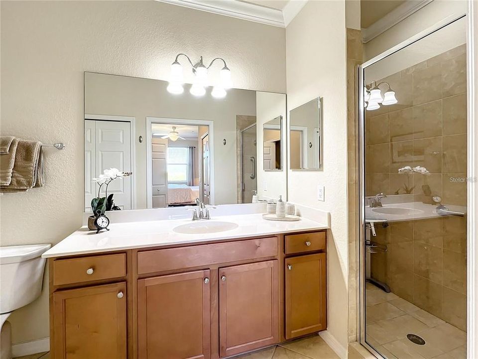 For Rent: $2,100 (2 beds, 2 baths, 1121 Square Feet)