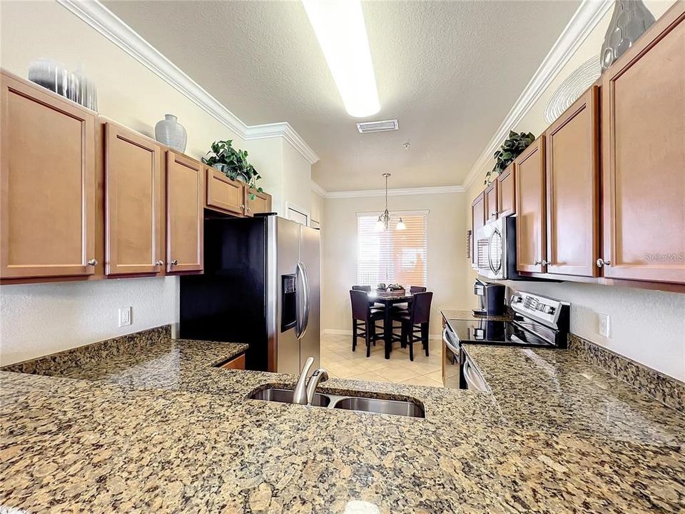 For Rent: $2,100 (2 beds, 2 baths, 1121 Square Feet)
