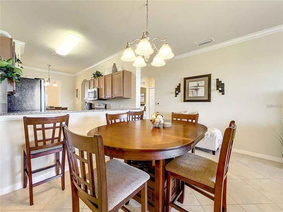 For Rent: $2,100 (2 beds, 2 baths, 1121 Square Feet)