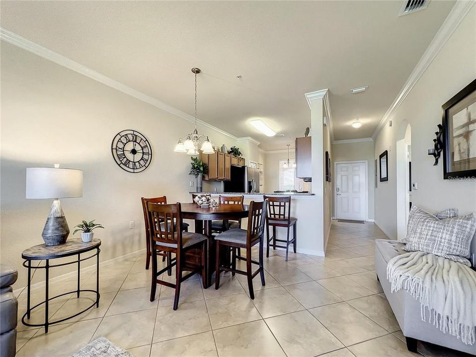 For Rent: $2,100 (2 beds, 2 baths, 1121 Square Feet)