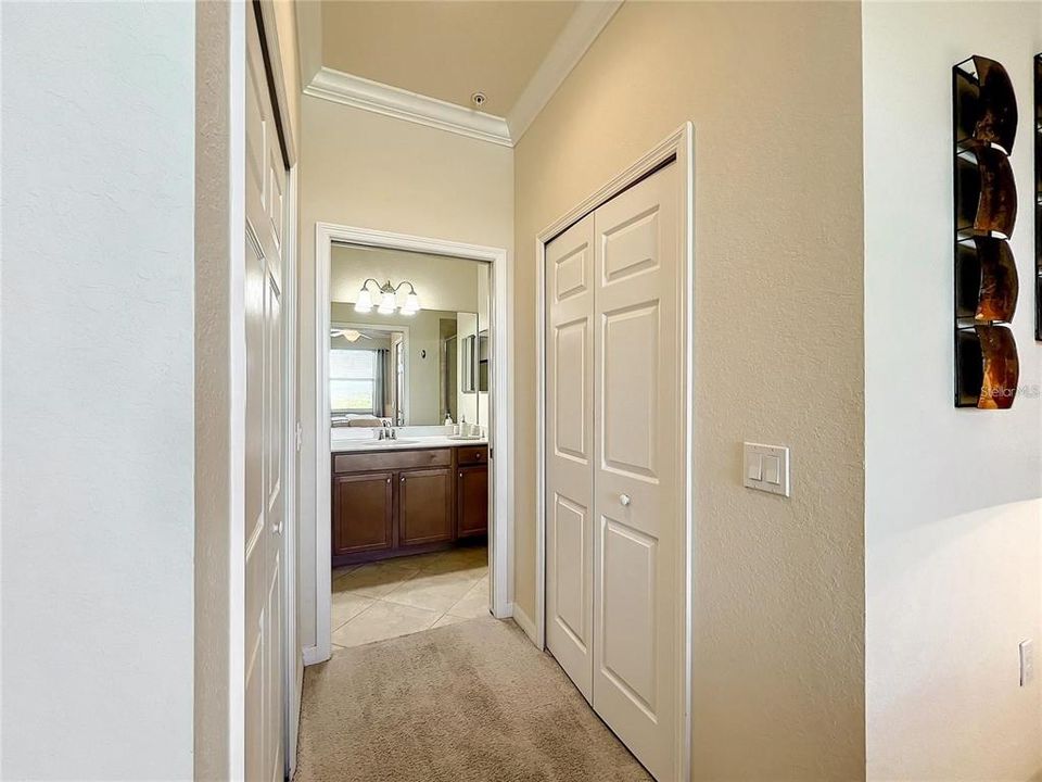 For Rent: $2,100 (2 beds, 2 baths, 1121 Square Feet)