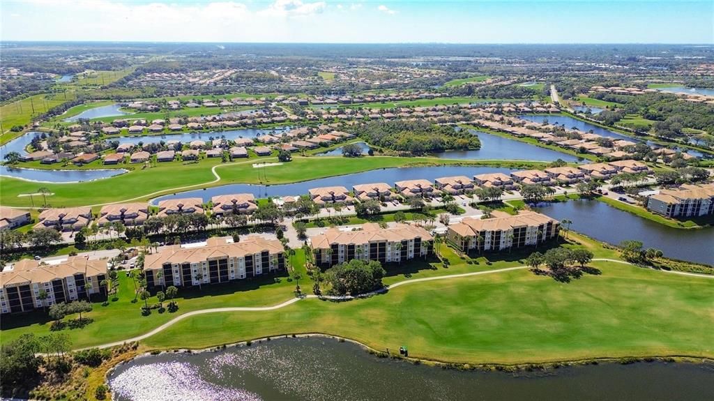 For Rent: $2,100 (2 beds, 2 baths, 1121 Square Feet)