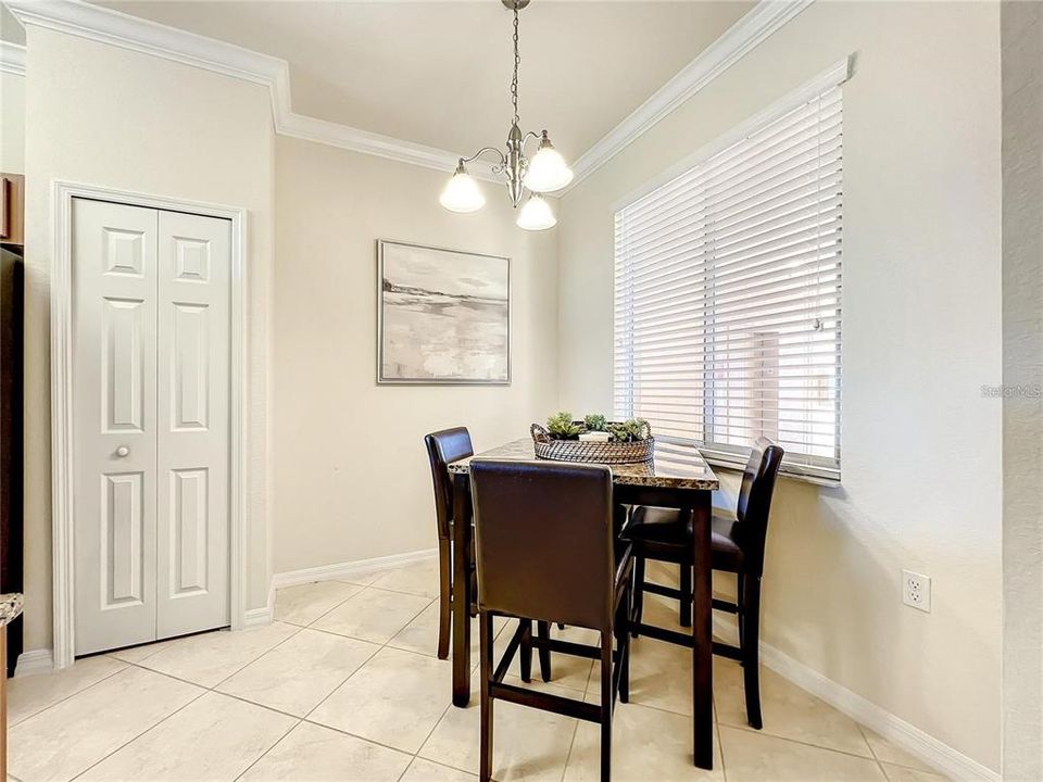 For Rent: $2,100 (2 beds, 2 baths, 1121 Square Feet)