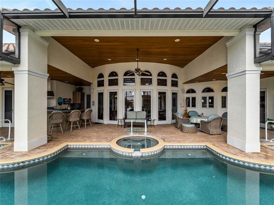 For Sale: $2,199,000 (4 beds, 3 baths, 4210 Square Feet)