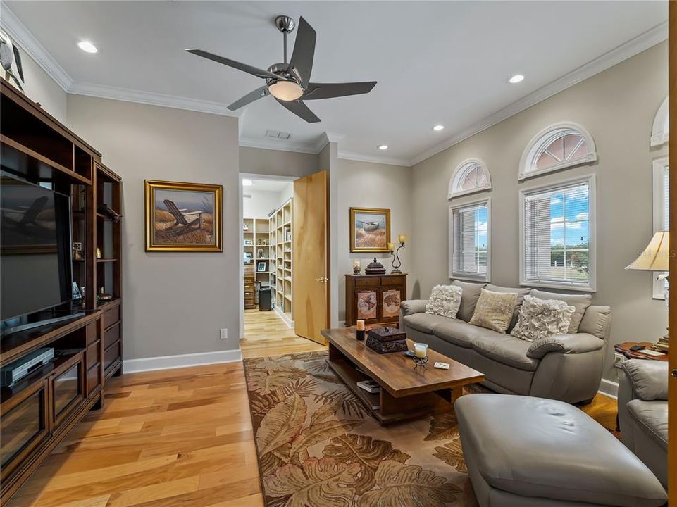 For Sale: $2,199,000 (4 beds, 3 baths, 4210 Square Feet)