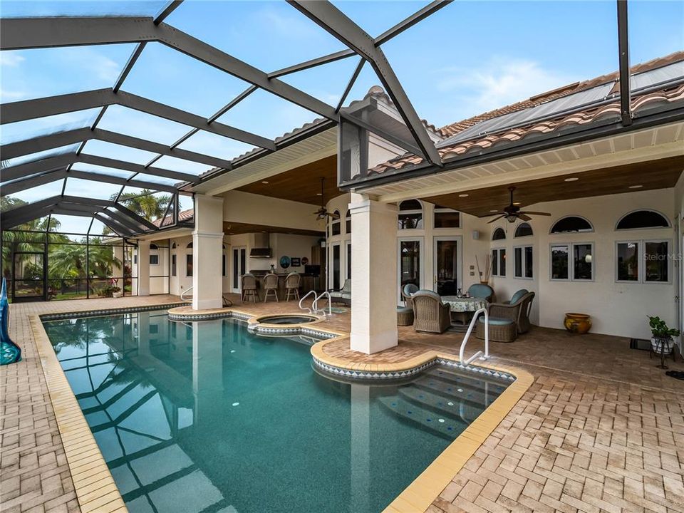 For Sale: $2,199,000 (4 beds, 3 baths, 4210 Square Feet)