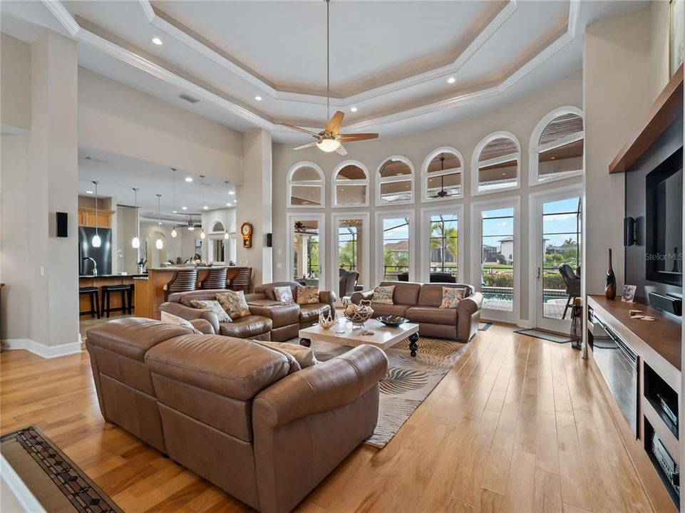 For Sale: $2,199,000 (4 beds, 3 baths, 4210 Square Feet)