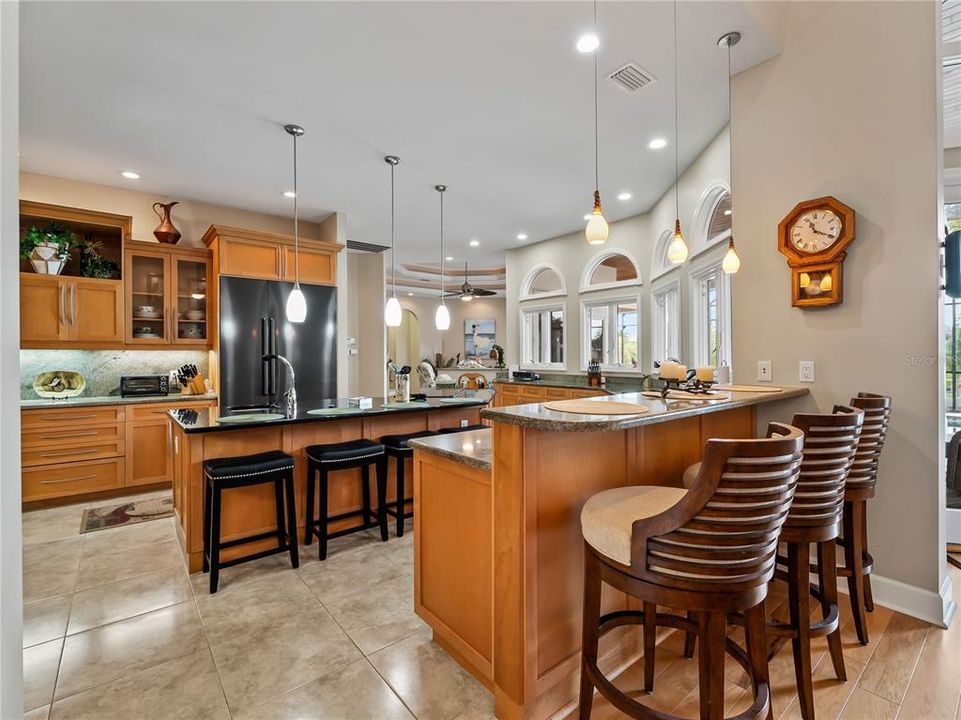For Sale: $2,199,000 (4 beds, 3 baths, 4210 Square Feet)