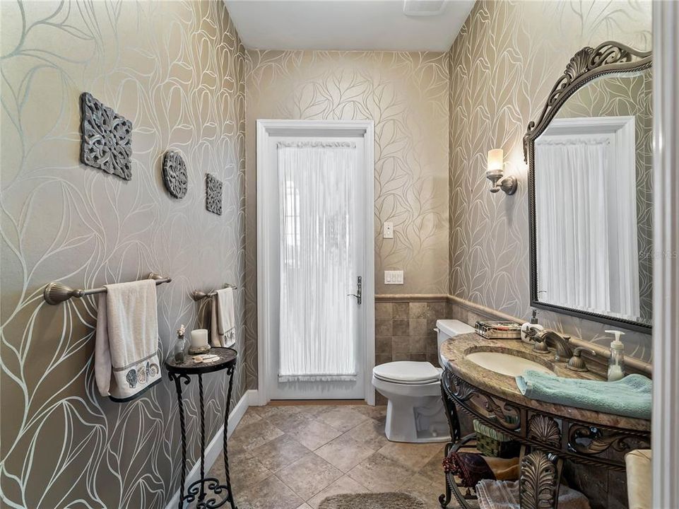 For Sale: $2,199,000 (4 beds, 3 baths, 4210 Square Feet)