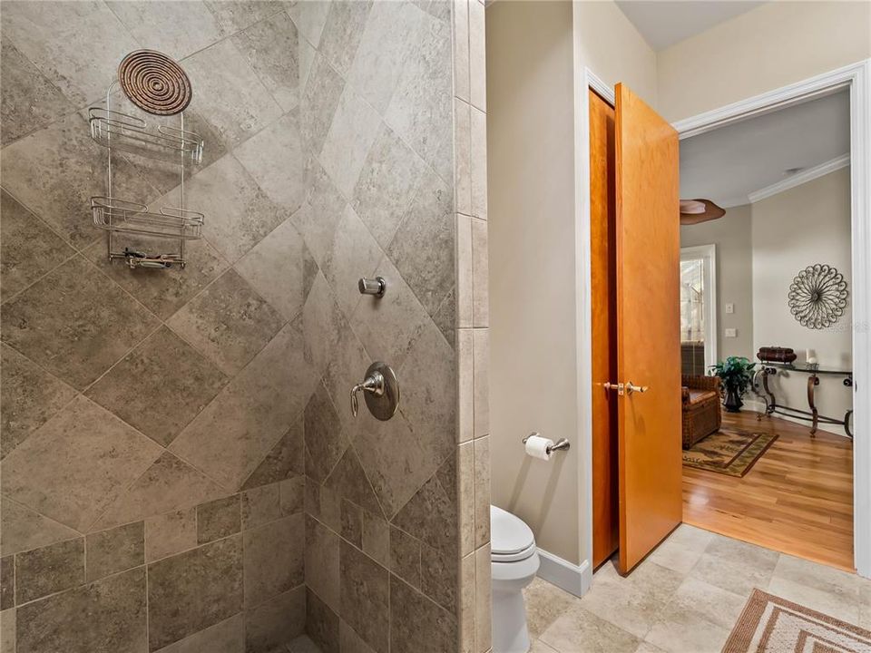For Sale: $2,199,000 (4 beds, 3 baths, 4210 Square Feet)