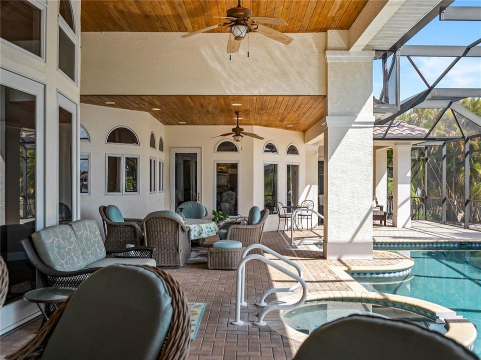For Sale: $2,199,000 (4 beds, 3 baths, 4210 Square Feet)