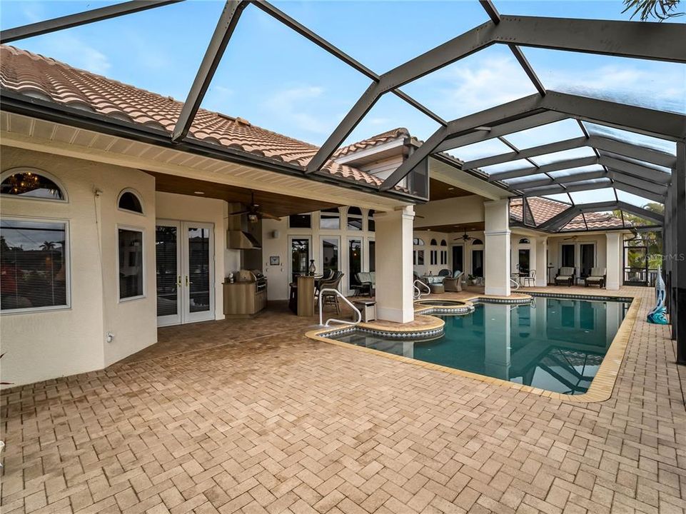 For Sale: $2,199,000 (4 beds, 3 baths, 4210 Square Feet)