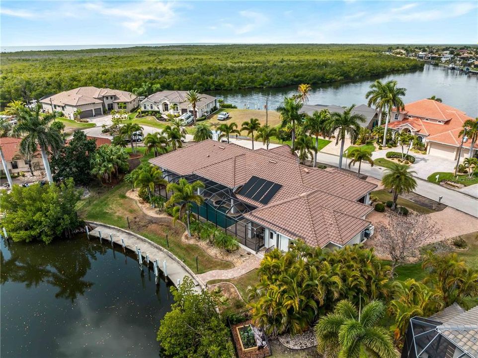 For Sale: $2,199,000 (4 beds, 3 baths, 4210 Square Feet)