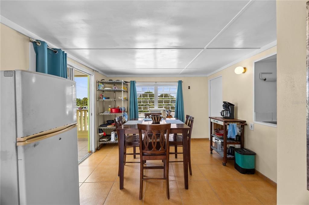 For Sale: $550,000 (6 beds, 5 baths, 1853 Square Feet)
