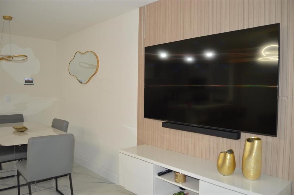 出租: $2,100 (3 贝兹, 2 浴室, 1452 平方英尺)